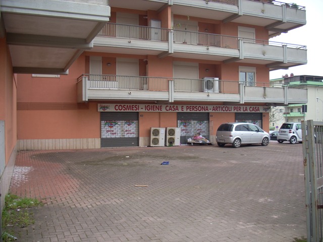 >Locale commerciale Caserta